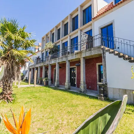 Santa Tecla - Esmeralda Caminha