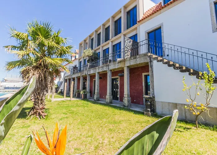 Santa Tecla - Esmeralda 카민하